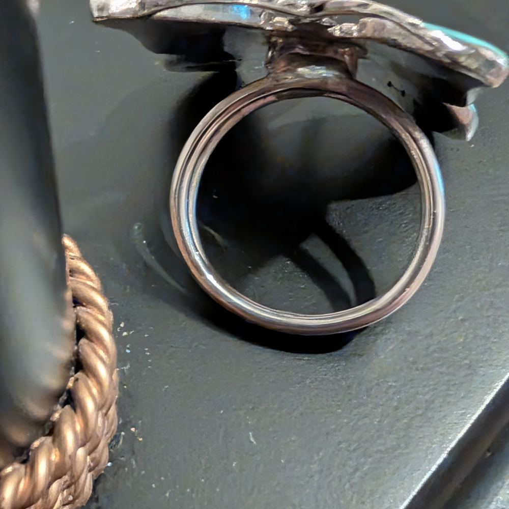Colorful Butterfly Ring - Picture 9 of 10